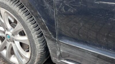 Surucu belgesi olmayan kadin egzamen sonrasi kaza yapti 52169