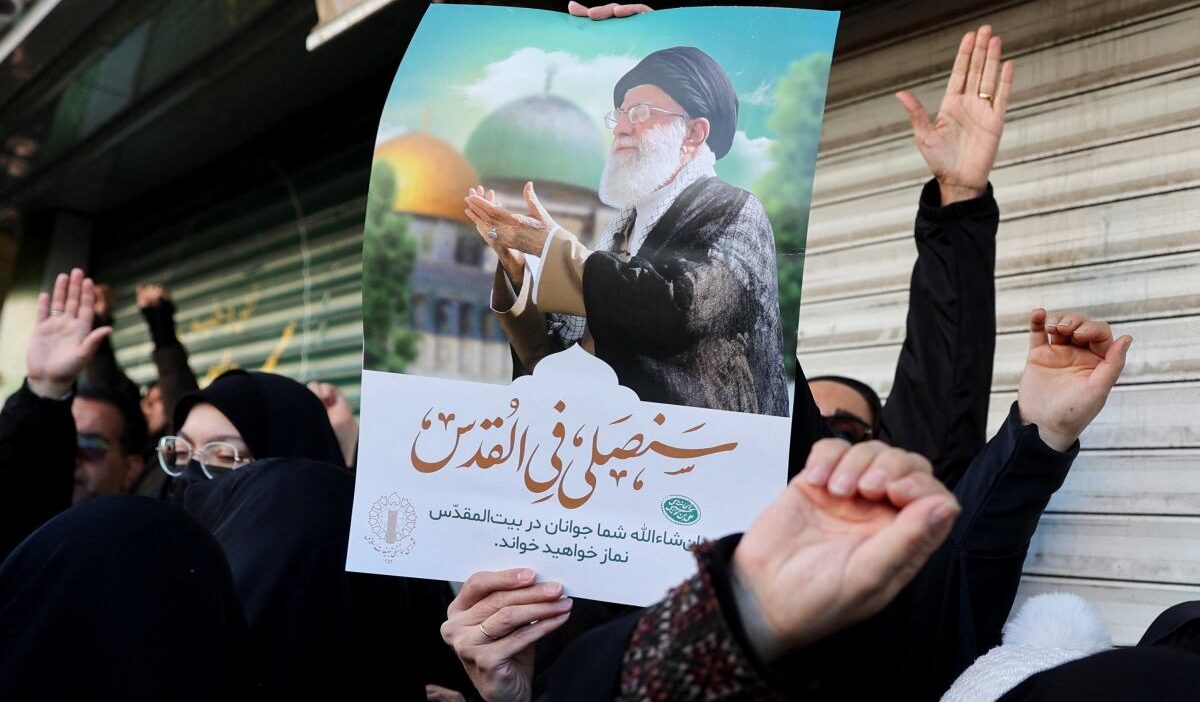 Trump, i̇ran'ın bugün gerçekleştireceği saldırıya “daha önce görülmemiş bir güç” ile yanıt verileceğini duyurdu 1 Trump i ran in bugun gerceklestirecegi saldiriya daha once gorulmemis bir guc ile yanit verilecegini duyurdu 50445