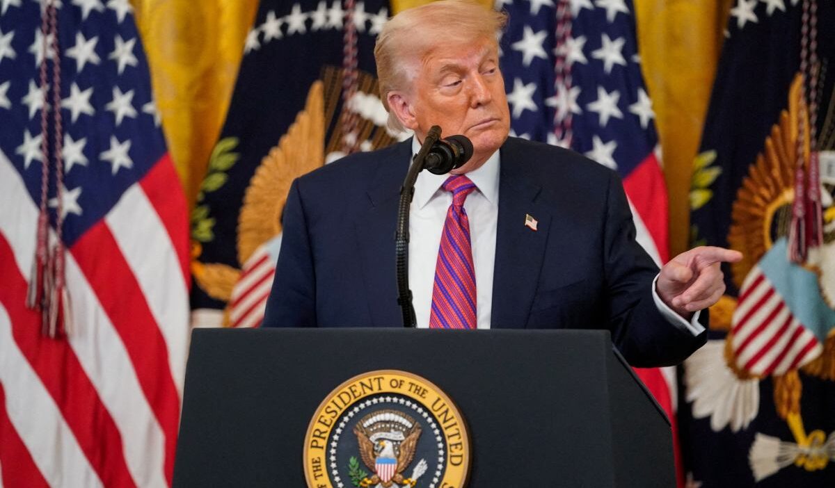 Trump i ran in nukleer programi ve ormuz bogazi nda muttefiklerin rolune i liskin elestirileri yeniledi 53588