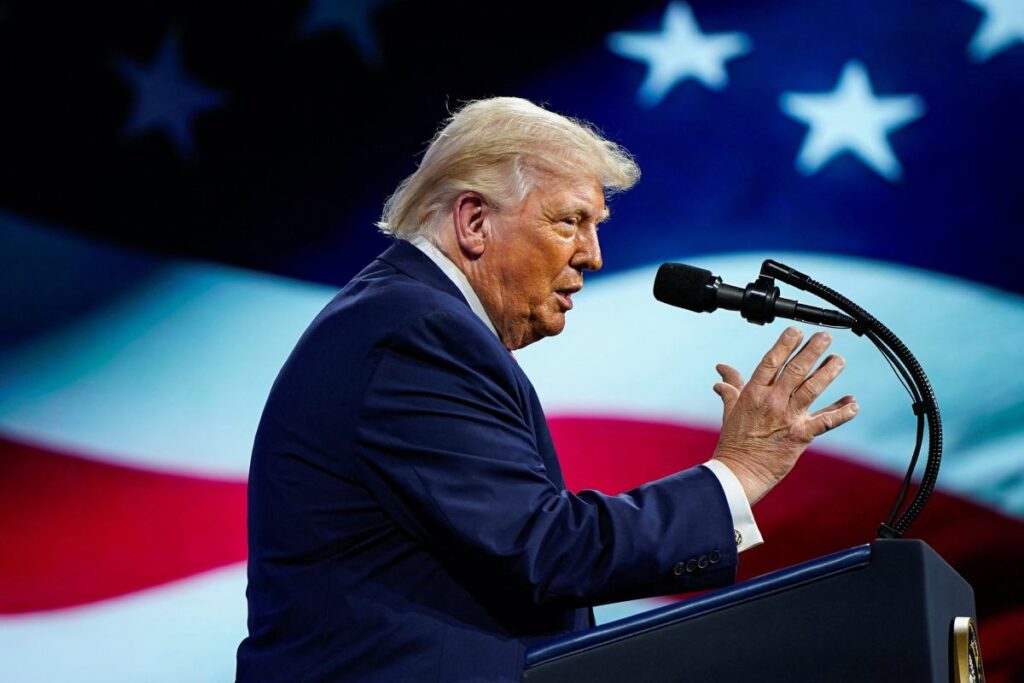 trump in beyaz rusya ozel temsilcisi ukaszenka ile goruserek 250 mahk mun serbest birakilmasini sagladi 56853