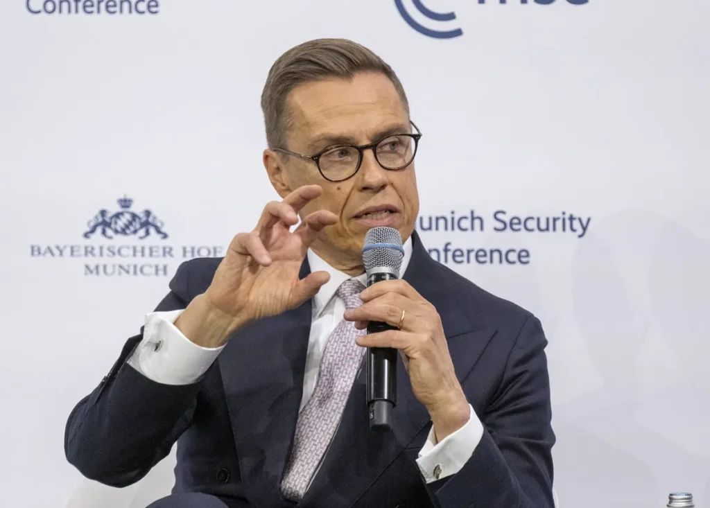 trump tan nato ya acik tehdit ormuz bogazi operasyonu i cin destek beklentisi 51931