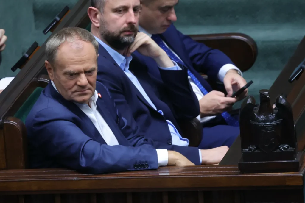 tusk hukumeti akaryakit fiyatlarindaki artisla mucadelede i kilemde 55616