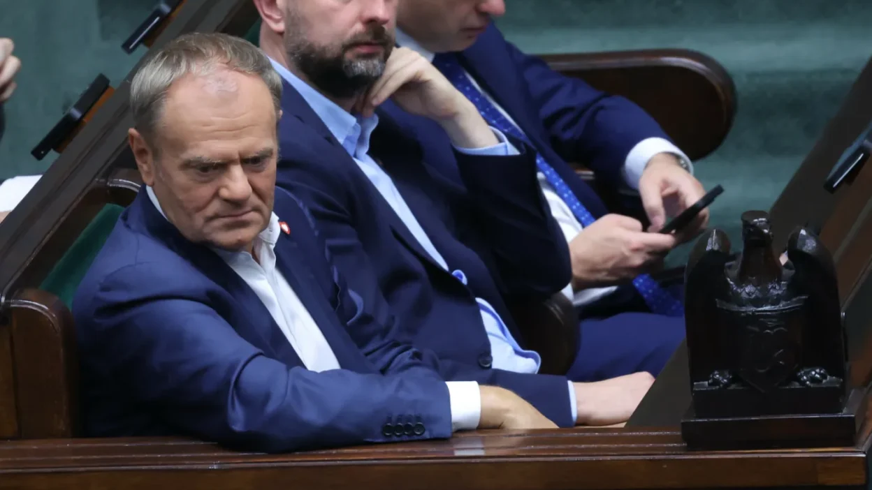 Tusk hükümeti akaryakıt fiyatlarındaki artışla mücadelede i̇kilemde 1 Tusk hukumeti akaryakit fiyatlarindaki artisla mucadelede i kilemde 55616