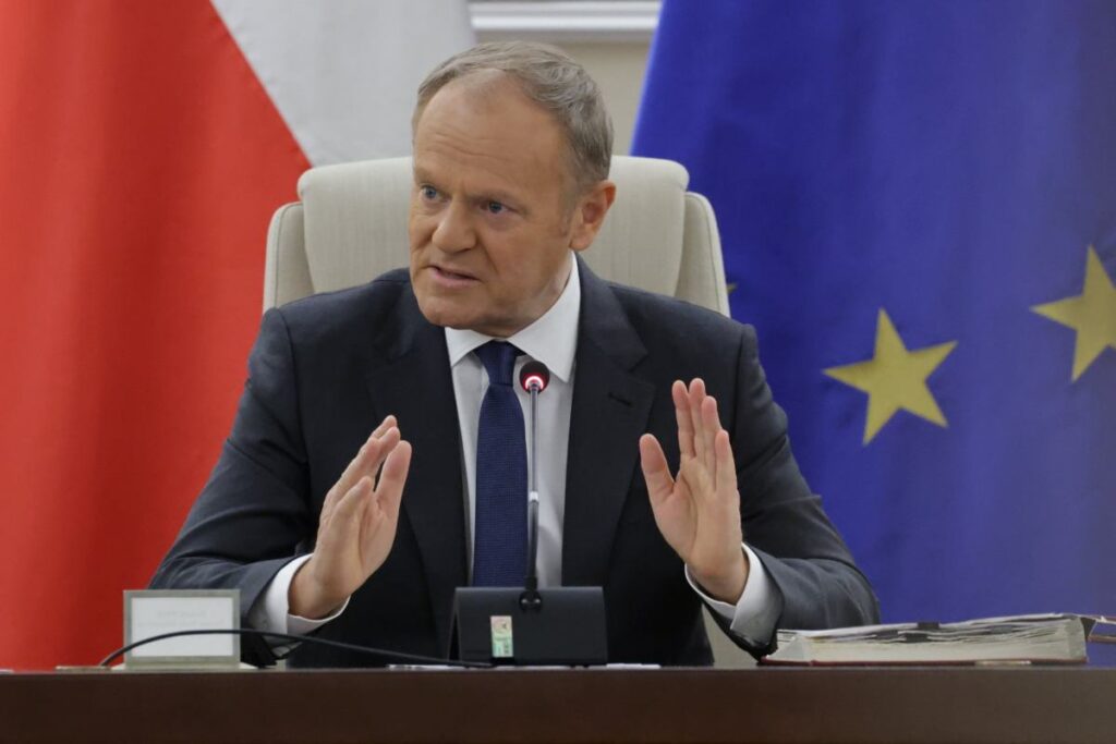tusk tan polexit uyarisi nawrocki nin vetosu avrupa birligi ni tehdit ediyor 51565