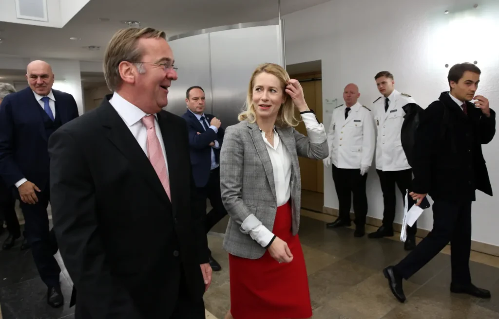 uydu teknolojisi ve ulusal guvenlik avrupa nin bagimsizlik arayisi 55547