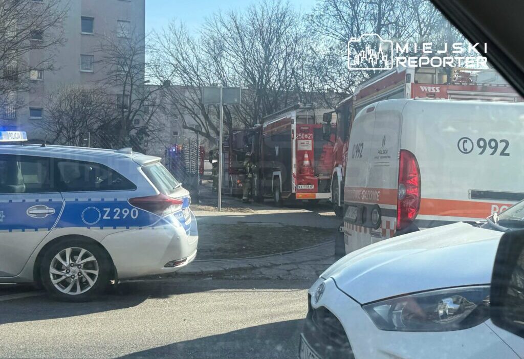 Varsova da apartman koridorunda yangin 100 kisi tahliye edildi 50508