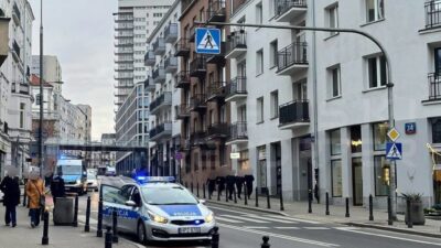 Varsova da bisikletli ve yaya carpismasi her i ki kisi de yaralandi 55800