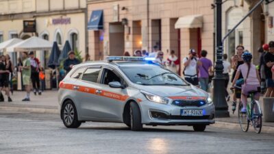 Varsova da cuma aksami merkezi bolgelerde trafik kisitlamasi 53262