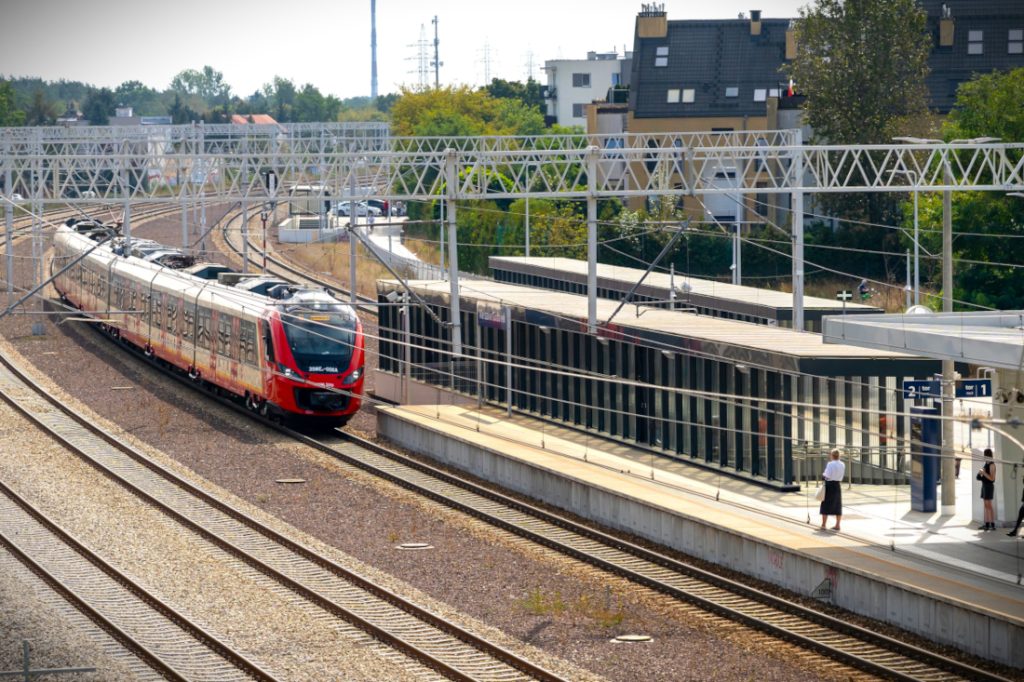 Varşova'da demiryolu hattı çalışmaları nedeniyle ulaşımda geçici kısıtlamalar 1 Varsova da demiryolu hatti calismalari nedeniyle ulasimda gecici kisitlamalar 53625