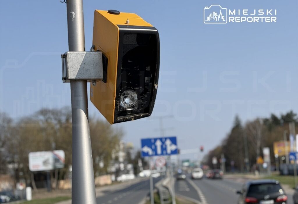 Varşova'da fotoradar tekrarlanan saldırılarla hedef alınıyor 1 Varsova da fotoradar tekrarlanan saldirilarla hedef aliniyor 56635
