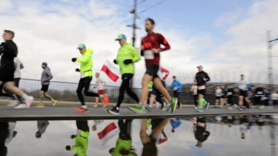 Varşova'da maraton nedeniyle toplu taşıma ve trafikte kısıtlamalar 3 Varsova da maraton nedeniyle toplu tasima ve trafikte kisitlamalar 53722