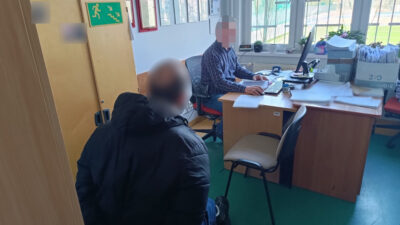 Varsova da otel restoranlarinda dolandiricilik yapan zanli yakalandi 51152