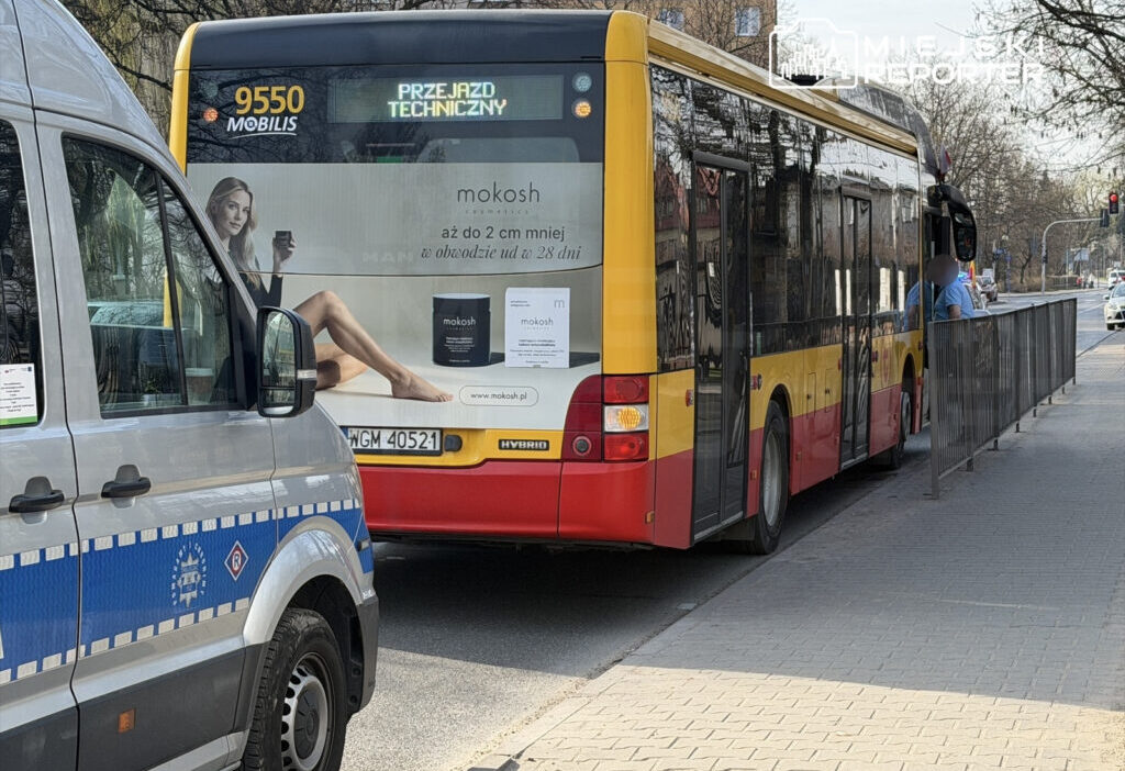 Varsova da otobus kazasi 14 yasindaki cocuk yaralandi 54980