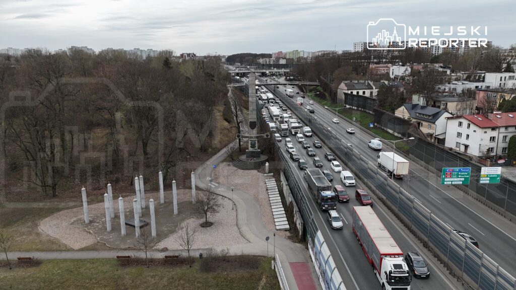 Varşova'da s8 otoyolunda zincirleme kaza: yaralanan yok, trafik aksadı 1 Varsova da s8 otoyolunda zincirleme kaza yaralanan yok trafik aksadi 56037