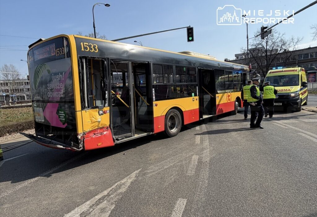 Varsova da tramvay ve otobus carpismasi 4 yarali ve ulasimda aksama 54750