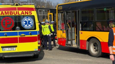 Varsova da tramvay ve otobus carpismasi dort yarali ve ulasimda aksama 54747