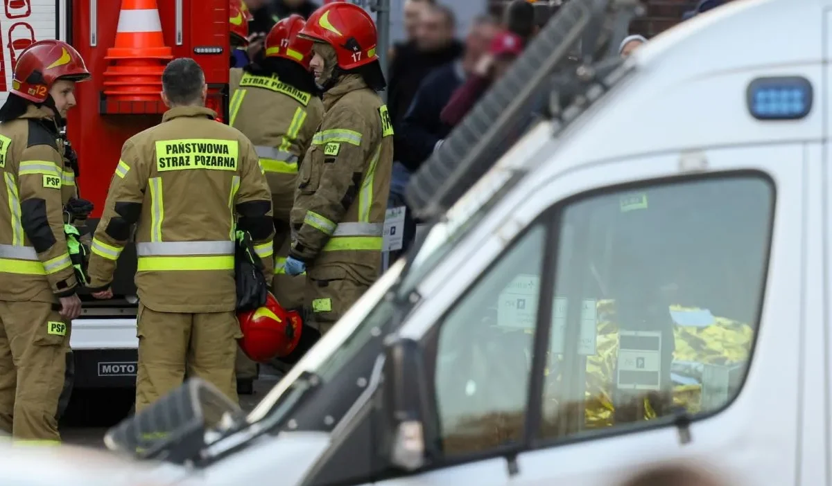Varşova'da yangında dört kişi hayatını kaybetti 1 Varsova da yanginda dort kisi hayatini kaybetti 53778