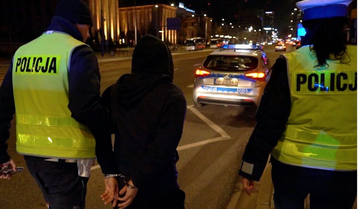 Varşova'da yolcu taşımacılığı denetimleri: 952 yabancı sürücü kontrol edildi, 18 gözaltı 1 Varsova da yolcu tasimaciligi denetimleri 952 yabanci surucu kontrol edildi 18 gozalti 54119