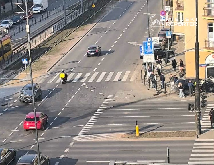 Varsova ochota da siddetli trafik kazasi can kaybi yok 51356