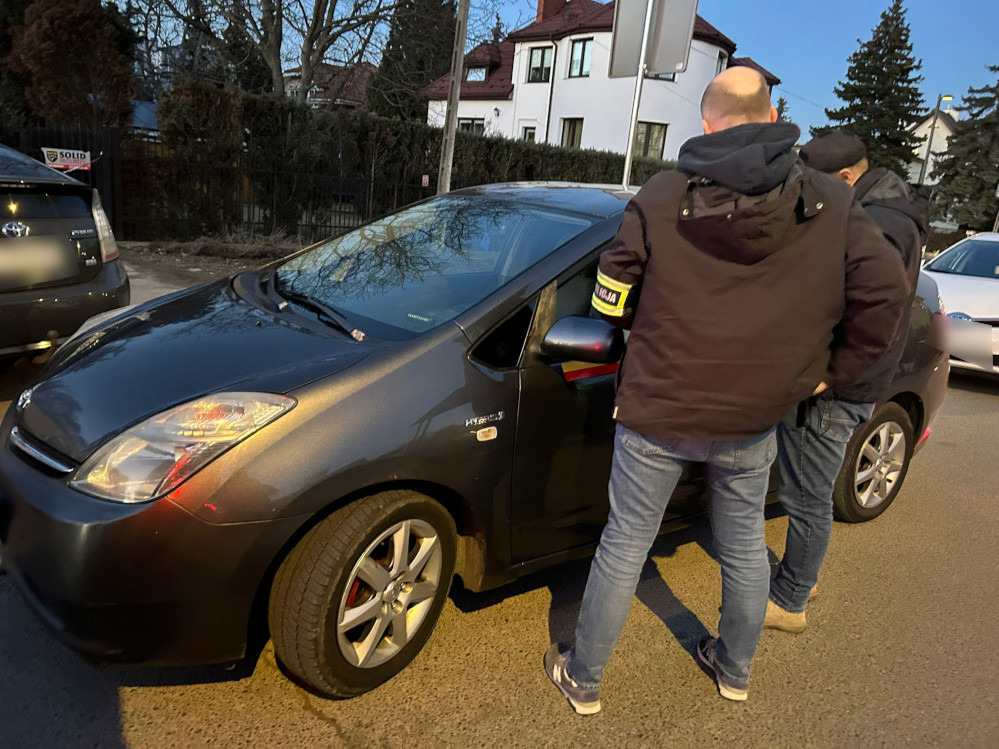 varsova polisi uygulama tabanli tasimacilik suruculerine yonelik kontrollerini surduruyor 50889