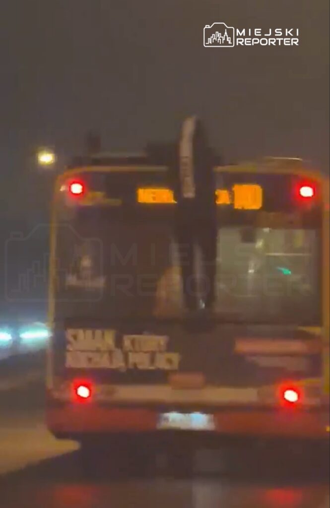 Varsova ya giden otobusun uzerinde tehlikeli seyahat 51396