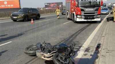 Varsova ya giden s2 karayolunda motosikletli kaza lastik patlamasi suphesi 54677