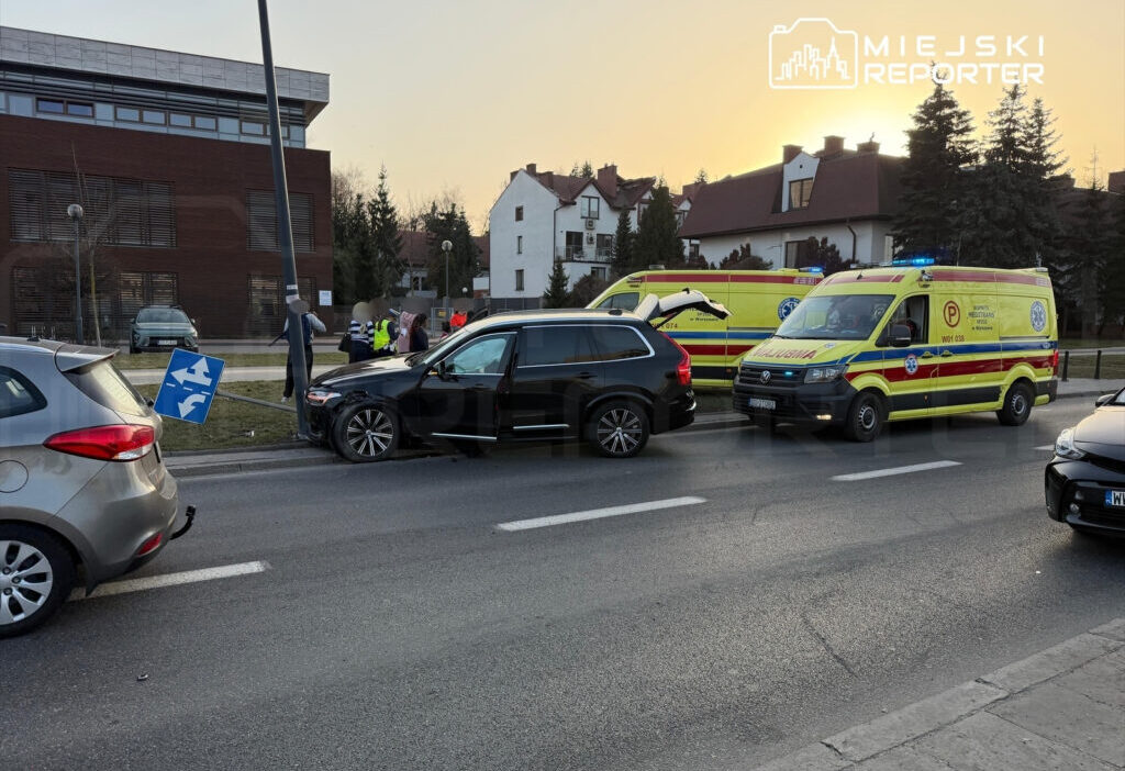 Wilanowska caddesi nde uc aracin kaza yaptigi olayda rwanda diplomatic corps cocuklari hastaneye tasidi 51263