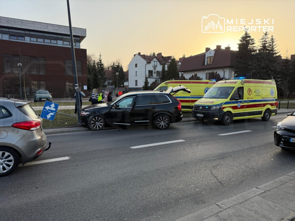 wilanowska caddesi nde uc aracin kaza yaptigi olayda rwanda diplomatic corps cocuklari hastaneye tasidi 51263