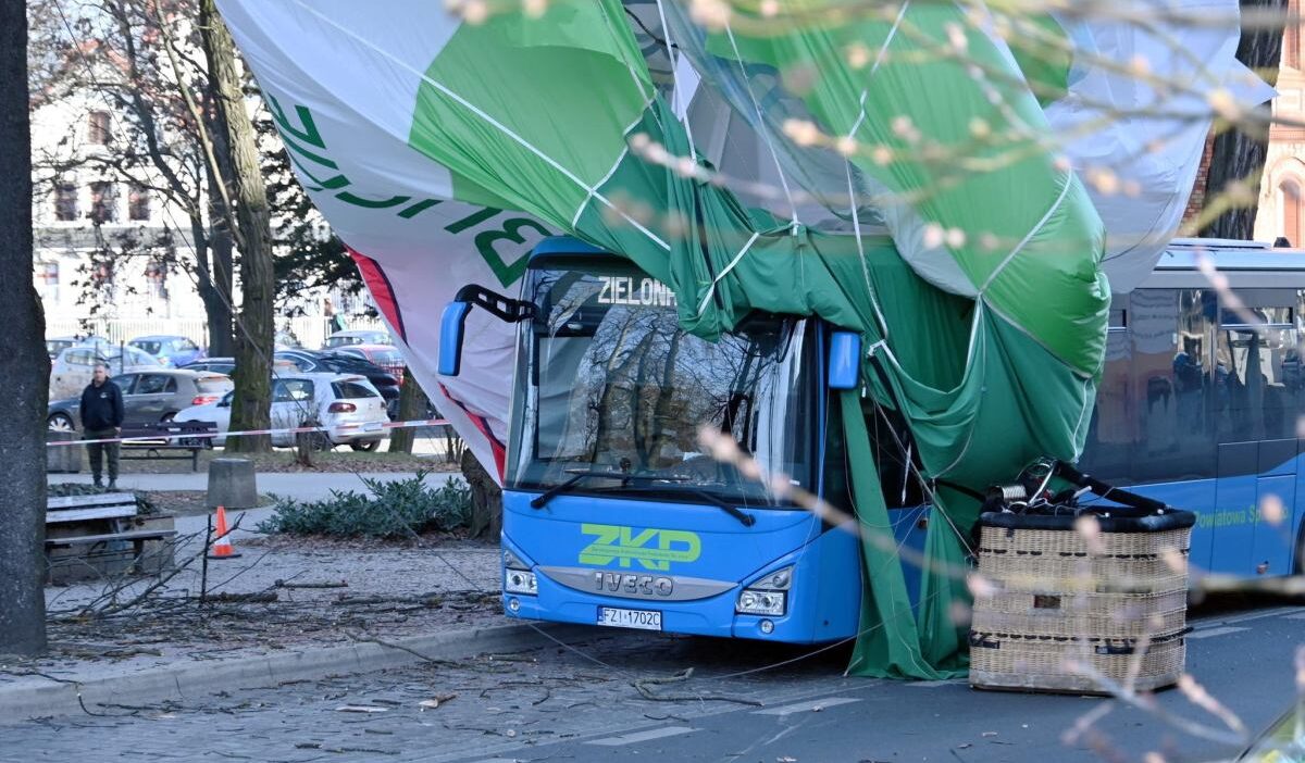 Yeşilova'da tanıtım balonunun kazası: 1 kişi hayatını kaybetti 1 Yesilova da tanitim balonunun kazasi 1 kisi hayatini kaybetti 51060