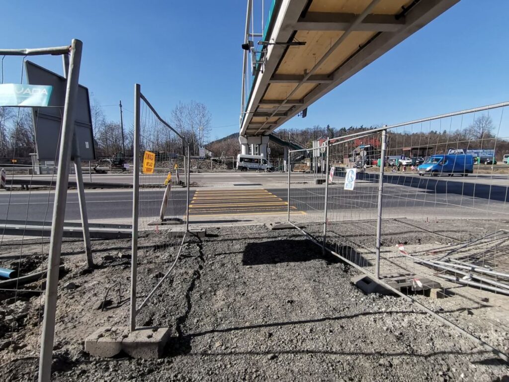 zakopanka da trafige kisitlama krakow yonundeki sol serit kapatiliyor 54205