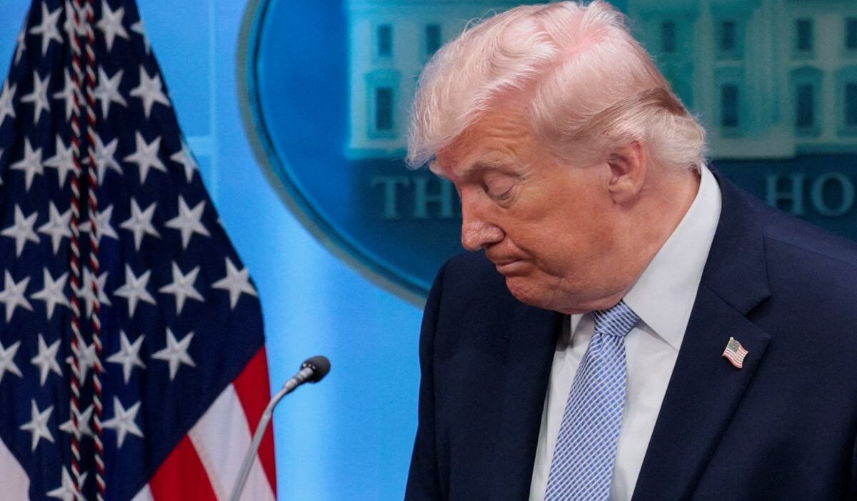 Abd i ran arasinda kismi anlasmaya ragmen hormuz bogazi nda tanker trafigi bloke olmaya devam ediyor 60260