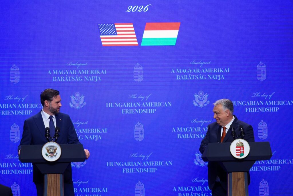 abd li yetkili vance macaristan basbakani orb n ile bulustu secim destegi verdi 59415