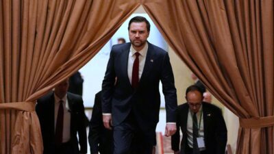 Abd ve i ran orta dogu daki gerilimi azaltmak i cin pakistan da gorusmeye basladi 60913