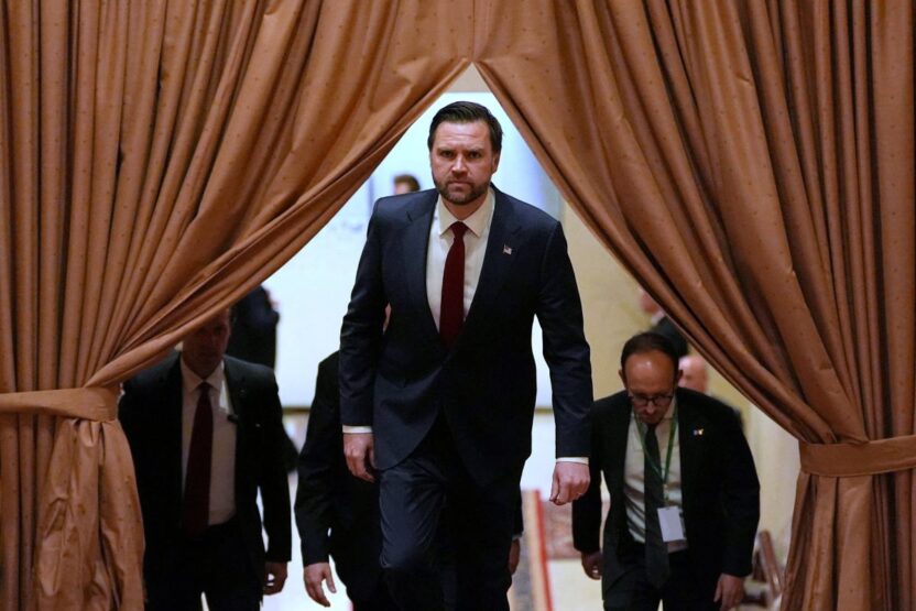 Abd ve i ran orta dogu daki gerilimi azaltmak i cin pakistan da gorusmeye basladi 60913