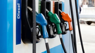 Almanya da akaryakit fiyatlarina yeni duzenleme gunluk zam siniri getirildi 57585