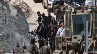 Asiri sagci grup suriye de i srail yerlesimi kurmak amaciyla binaya barikat kurdu 65679