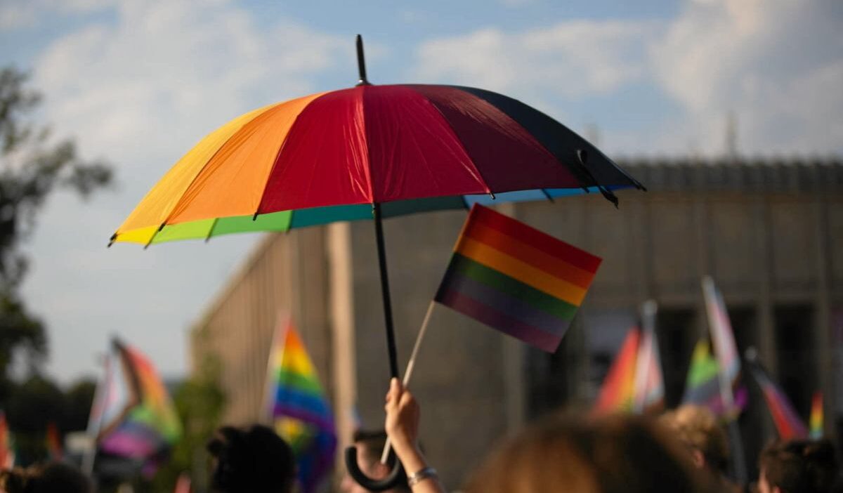 Avrupa adalet divani ndan macaristan in lgbt duzenlemesine yasal darbe 64110
