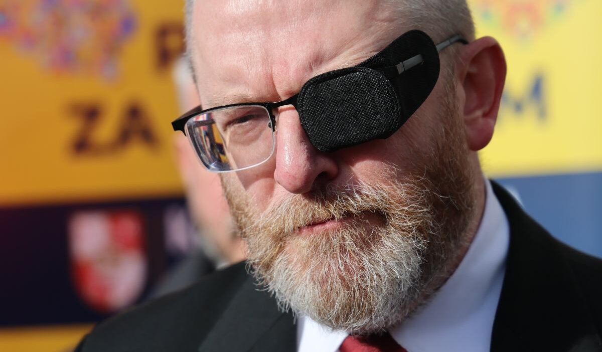 Avrupa parlamentosu nda dort eurovekilin dokunulmazligi kaldirilmasi oylamasi 65550