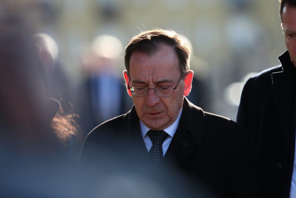 avrupa parlamentosu nda kami ski nin dokunulmazliginin kaldirilmasi sureci basladi 66884