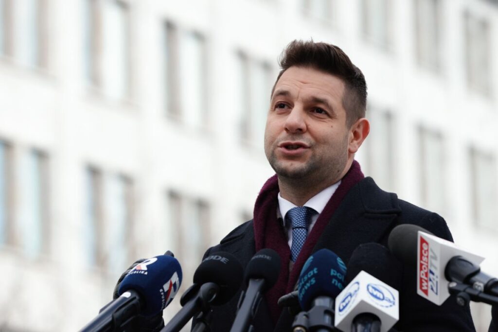 avrupa parlamentosu nda milletvekili dokunulmazliklari kaldirildi 67091