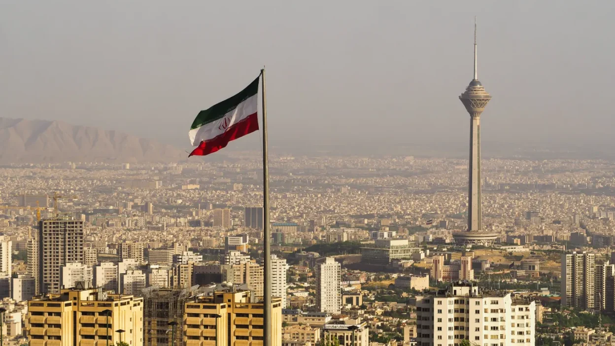 Bagdat havaalanina drone saldirisi amerikan tesisi alev aldi i ran saldirilari tirmaniyor 58258