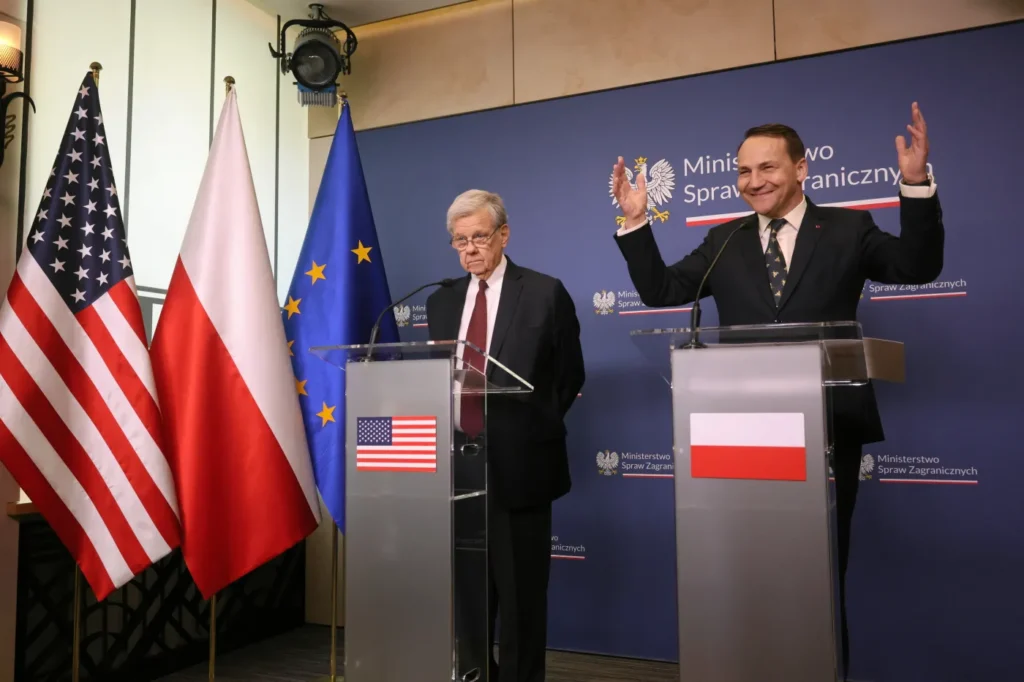 belarus ta mahkumlar takasi gazeteci poczobut serbest birakildi kimler daha var 67171