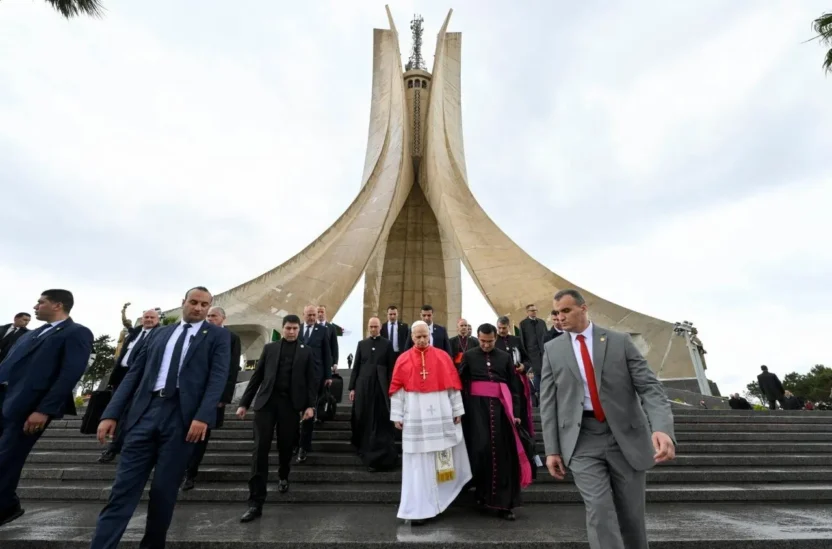 Cezayir de papa leon xiv ziyareti sirasinda cifte i ntihar saldirisi 61810