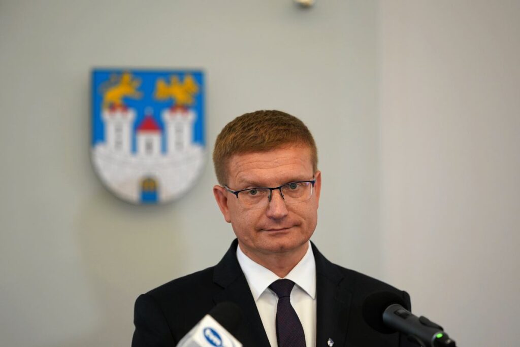 cz stochowa belediye baskani matyjaszczyk in gorevden uzaklastirma karari onandi 66867