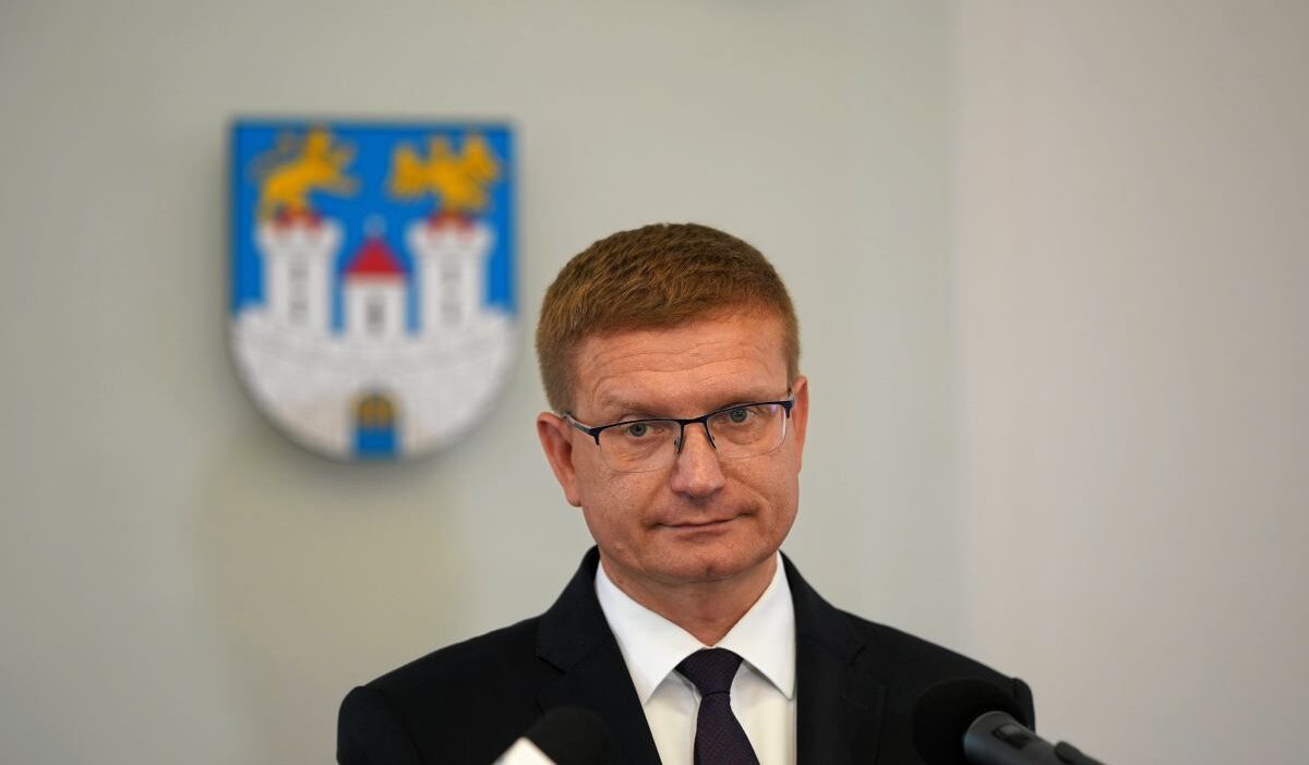 Cz stochowa belediye baskani matyjaszczyk in gorevden uzaklastirma karari onandi 66867