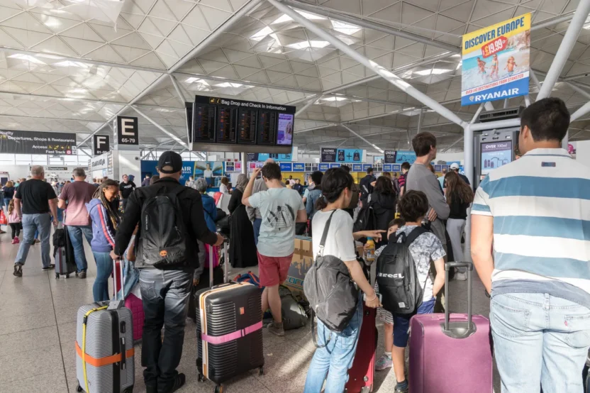 Dis seyahat planlayanlara uyari bazi ulkelerde seyahat guvenligi riskli 60605