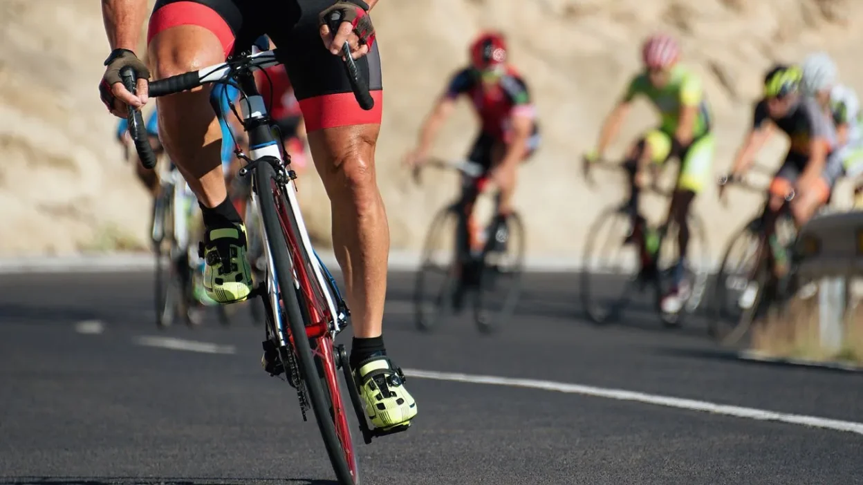 Eski dunya sampiyonu oscar freire esine hakaret etmekten dolayi 9 gun ev hapsine carptirildi 61790