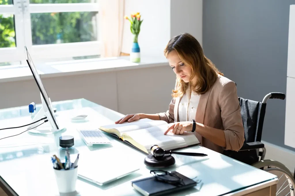 hafif derecede engellilik durumunda 2026 yilinda yararlanilacak haklar ve avantajlar 60128