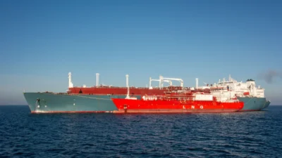 Hurmuz bogazi nda gerginlik i ran tankere ates acti bogazi kapatti 63229