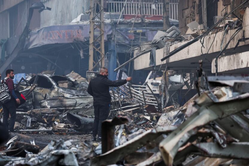 I ran i srail saldirilari durmazsa silah atesini askiya alacak hurmuz bogazi ni kapatti 59927